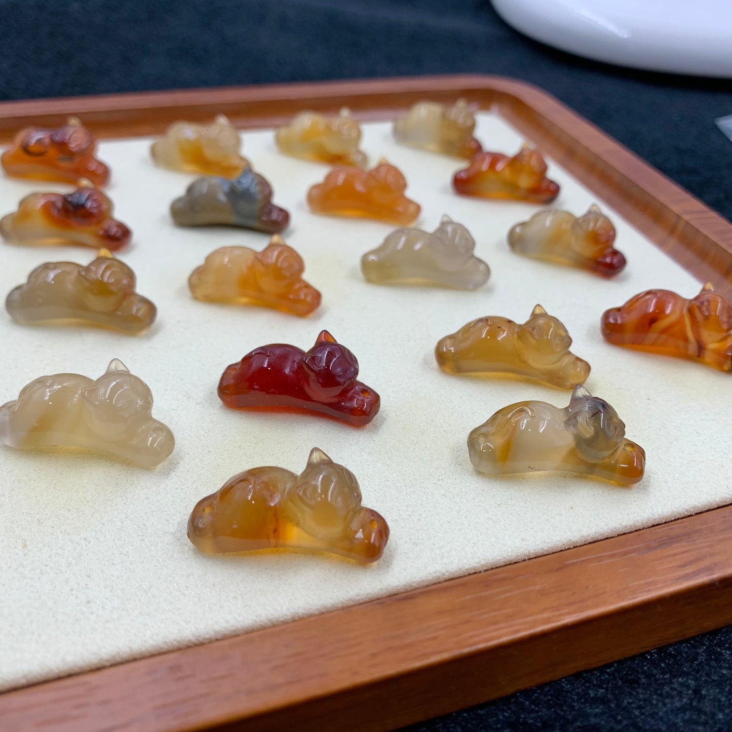 【Alashan Agate Charm】 lying cat 趴趴猫