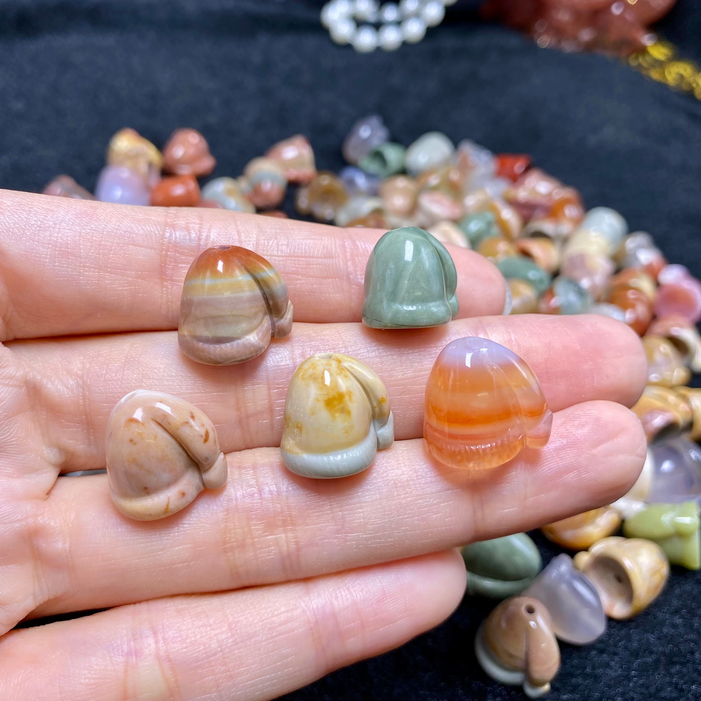 Natural Alashan Agate Christmas Hat Carved charms