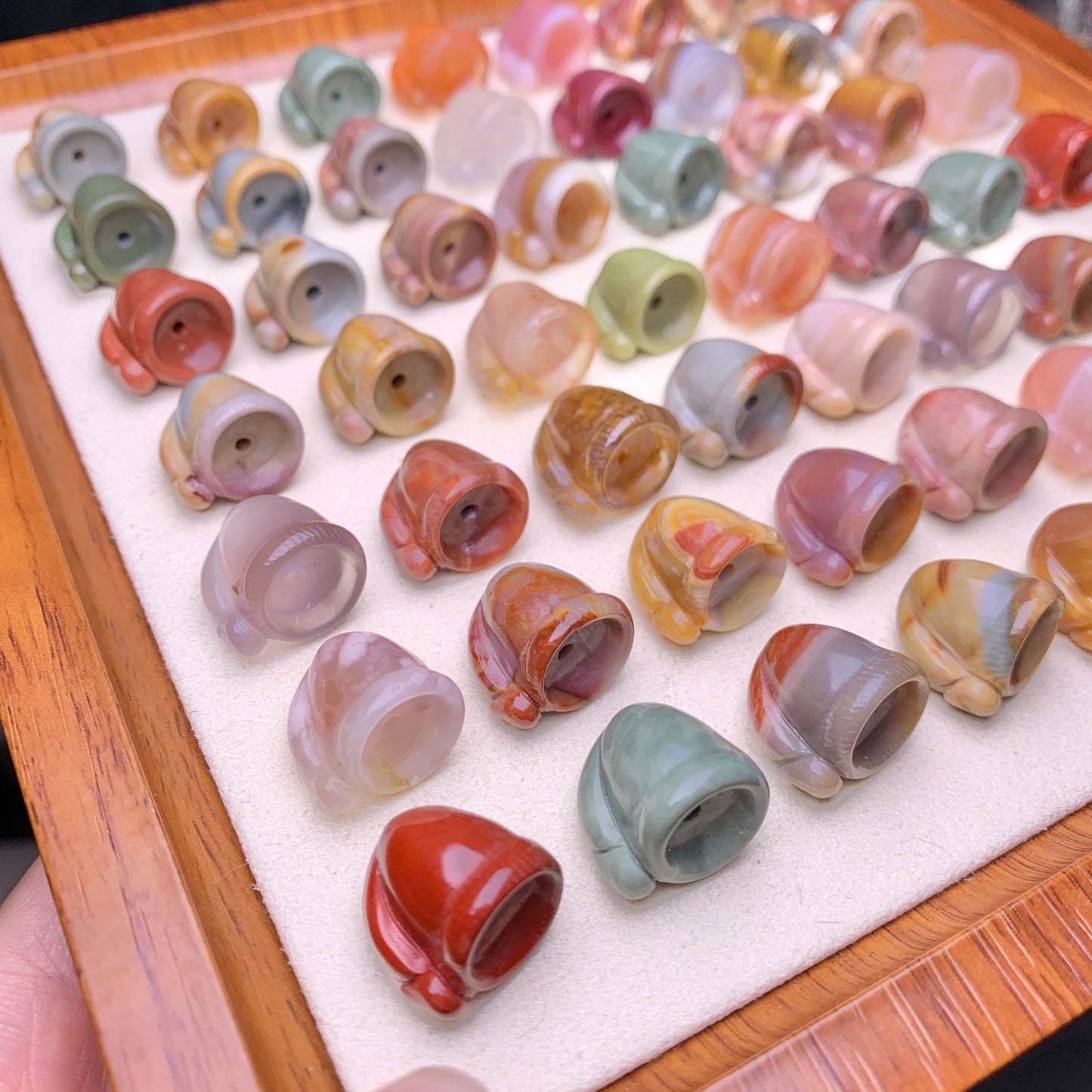 【Alashan Agate】 Christmas hat