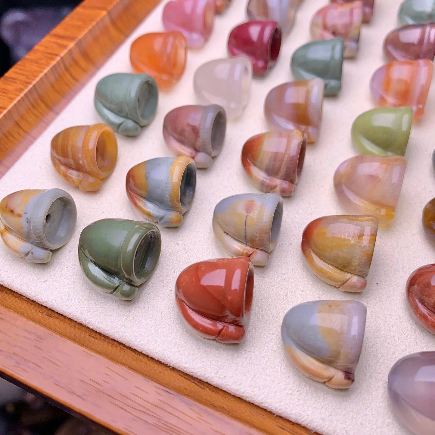 【Alashan Agate】 Christmas hat