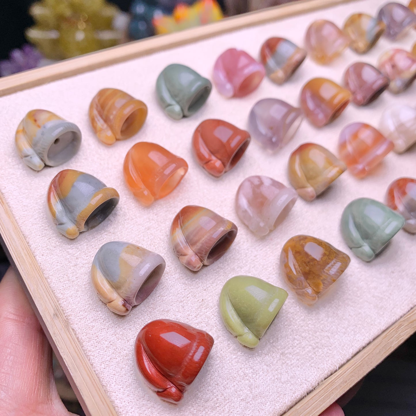 【Alashan Agate】 Christmas hat