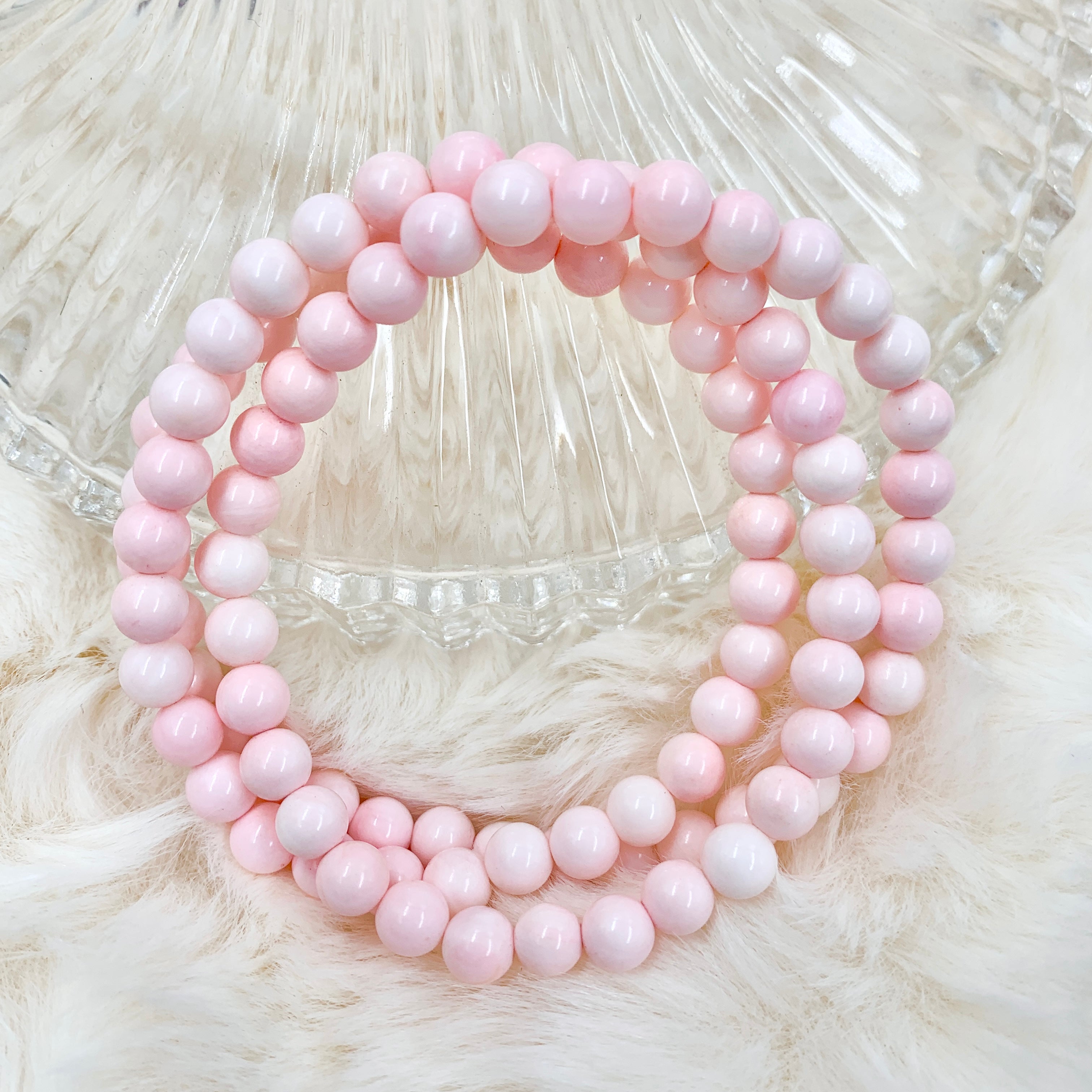 【Queen Conch】Unnatural 3 circles Bracelet (beads pressed from queen shell powder)