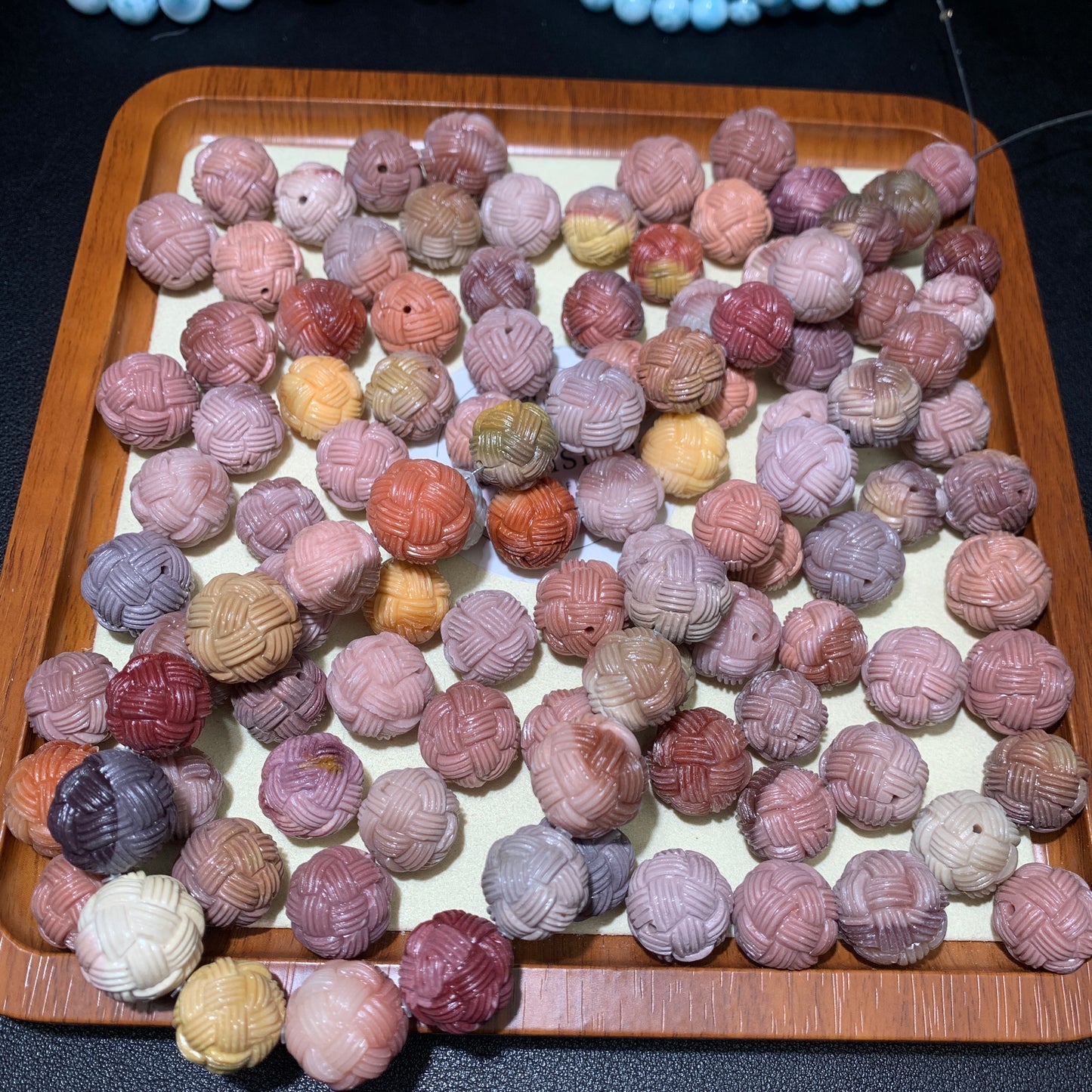 Alashan agate hand carved wool ball beads 【charge by weight 】