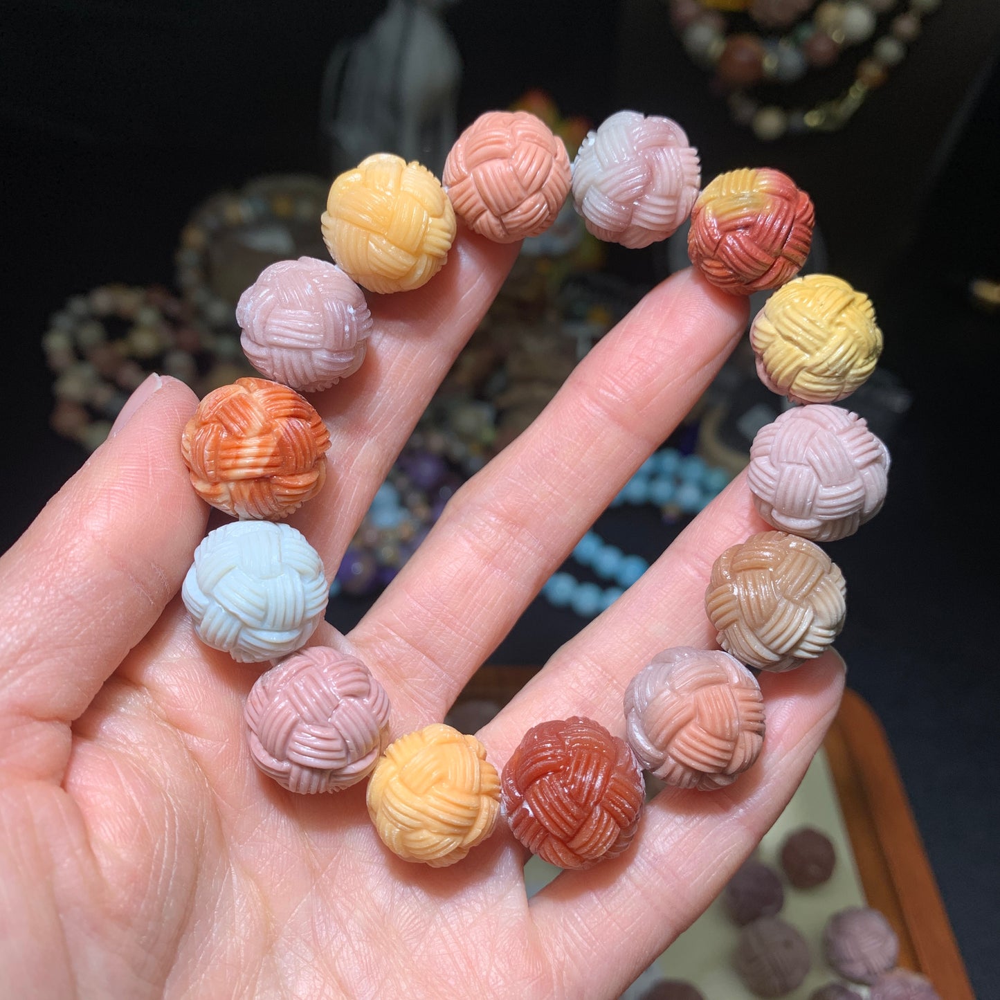 Alashan agate hand carved wool ball beads 【charge by weight 】