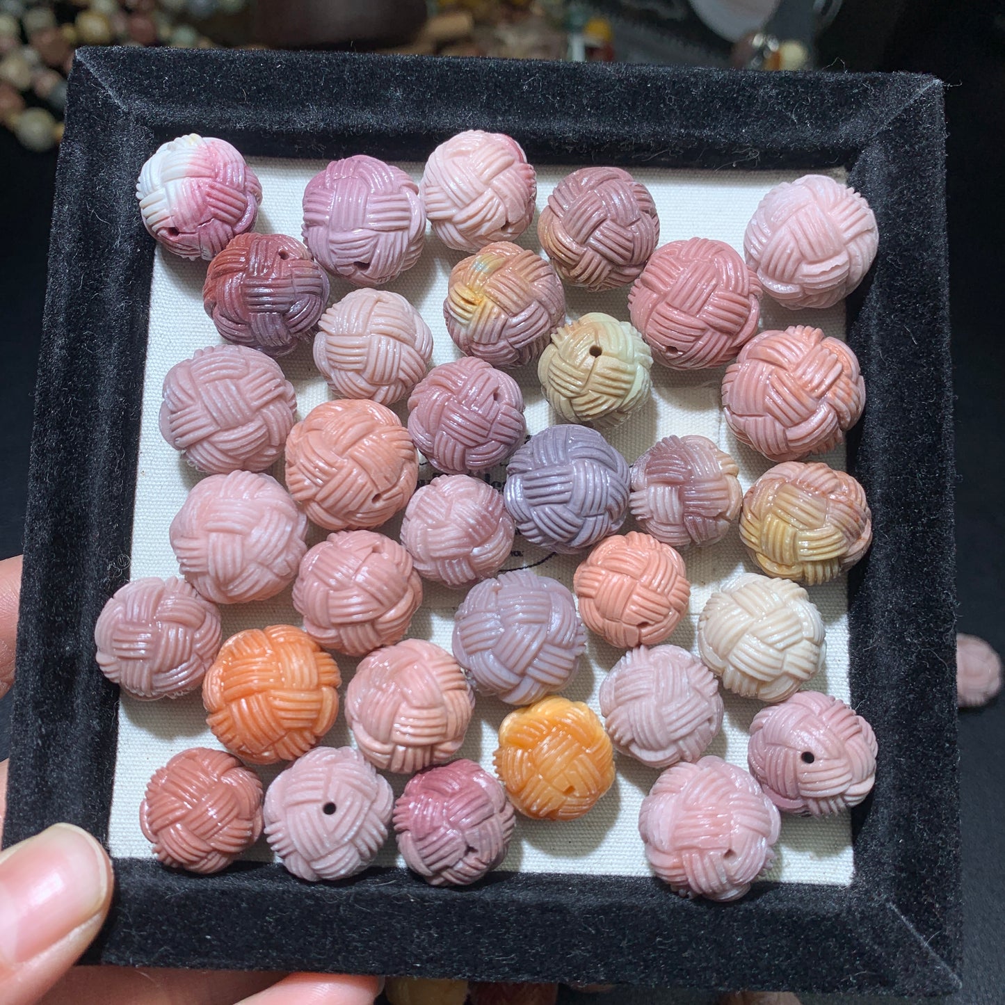 Alashan agate hand carved wool ball beads 【charge by weight 】