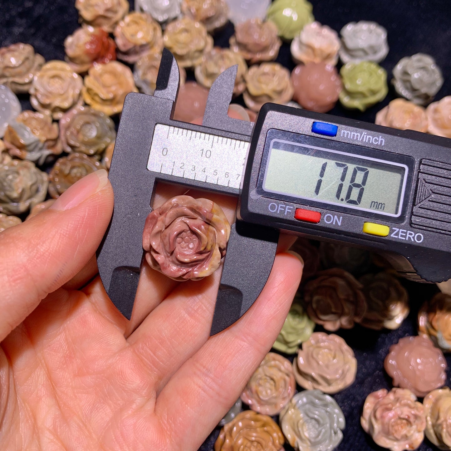 Natural Alashan agate flowers charms