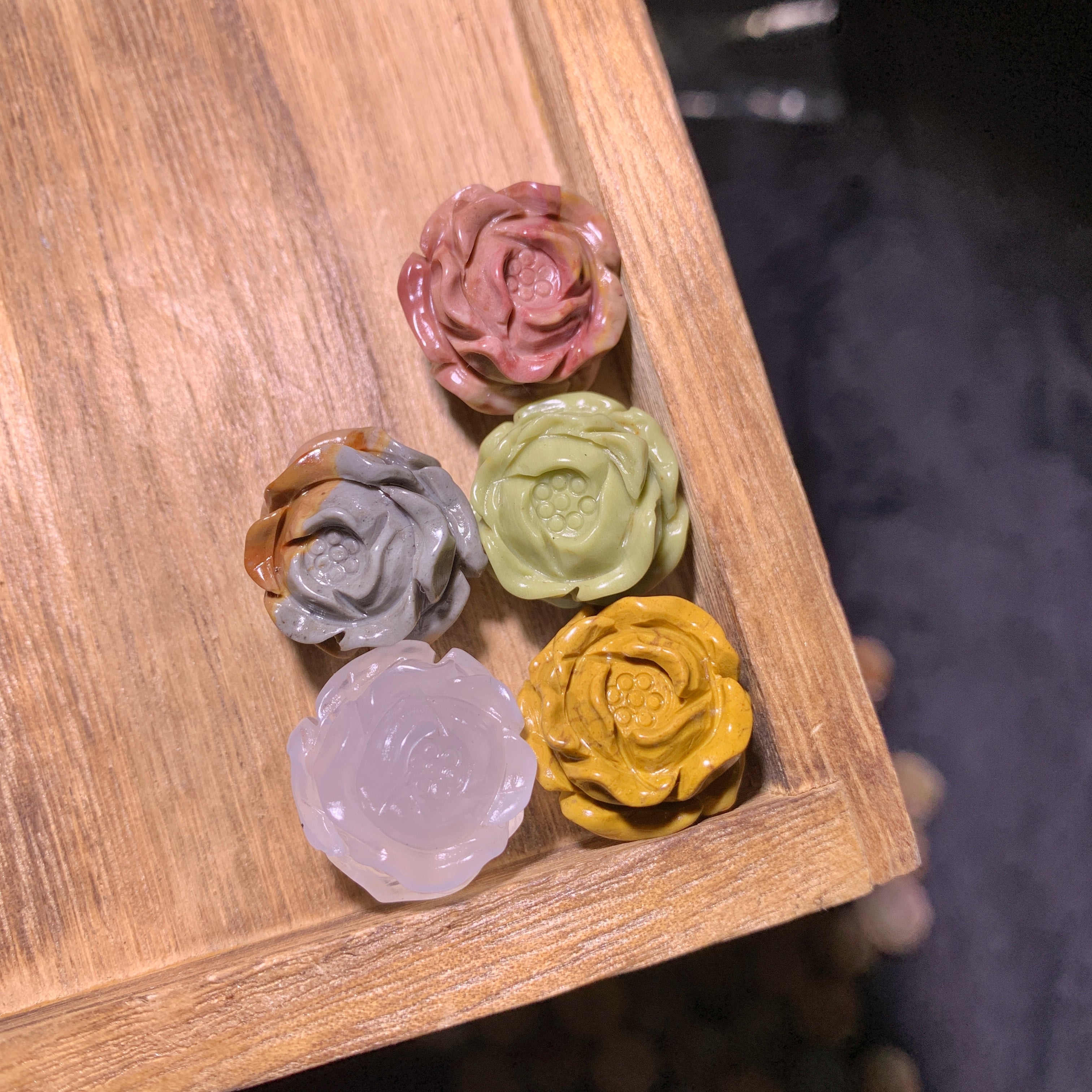 Natural Alashan agate camellia flowers charms