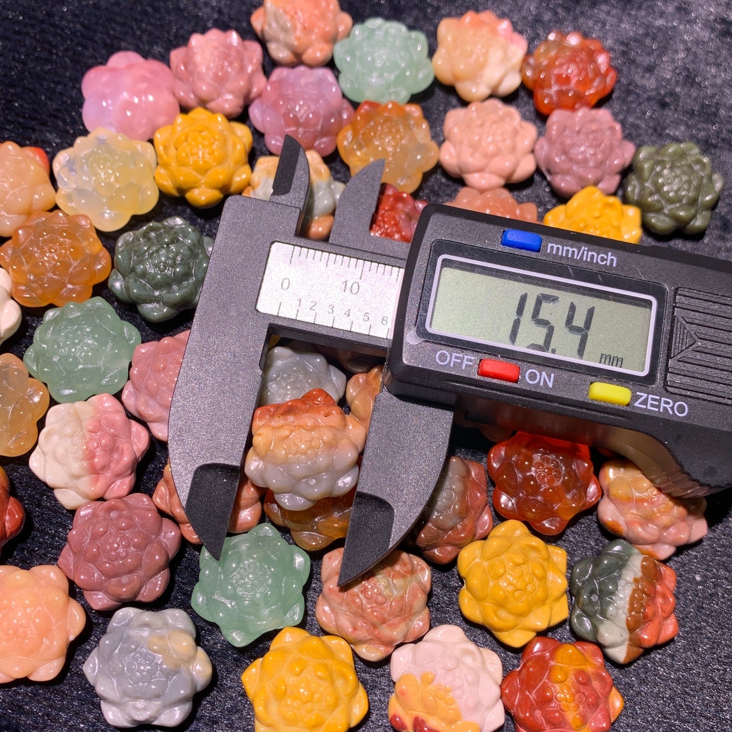 Natural Alashan agate lotus flowers charms