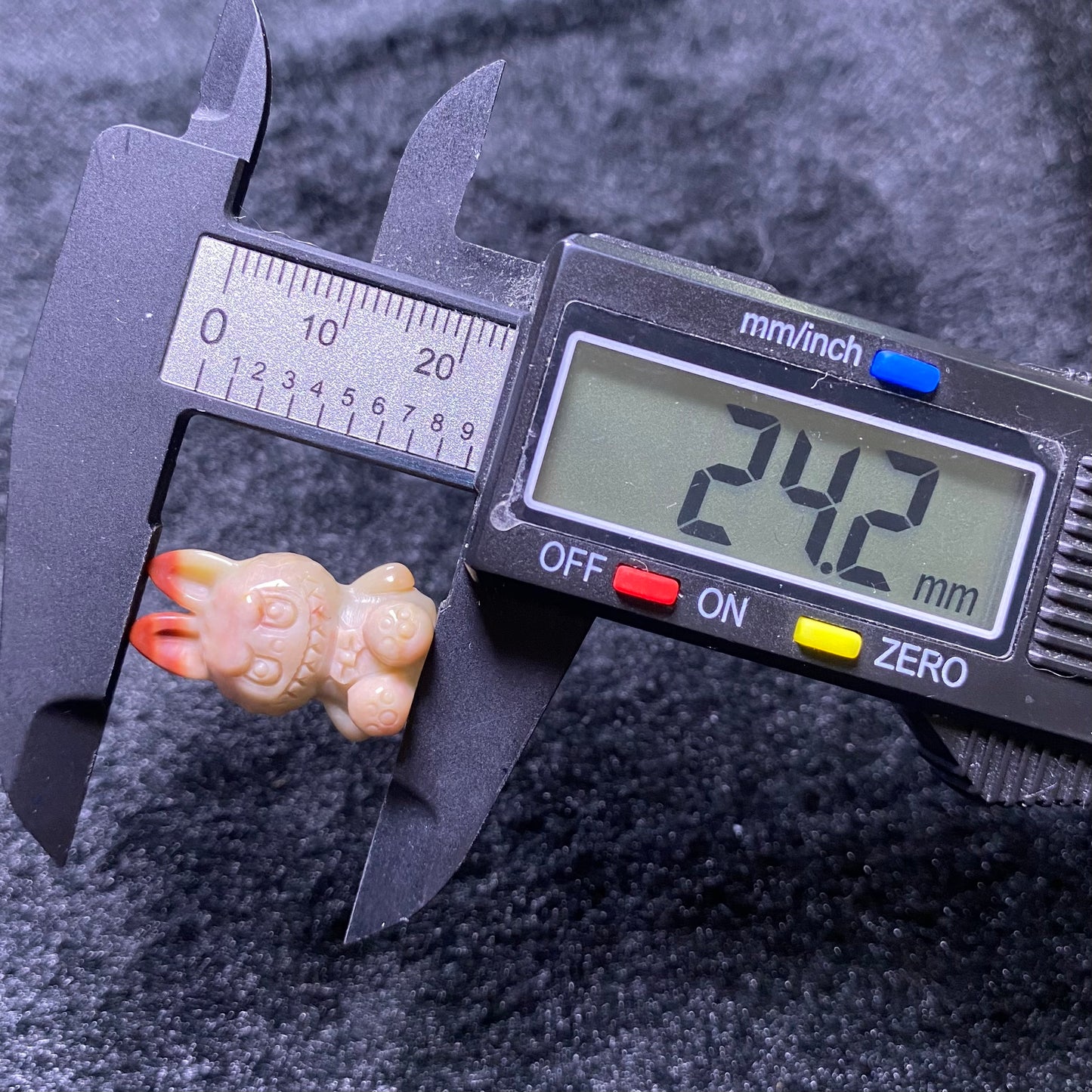 Natural Alashan Agate labubu carved charms