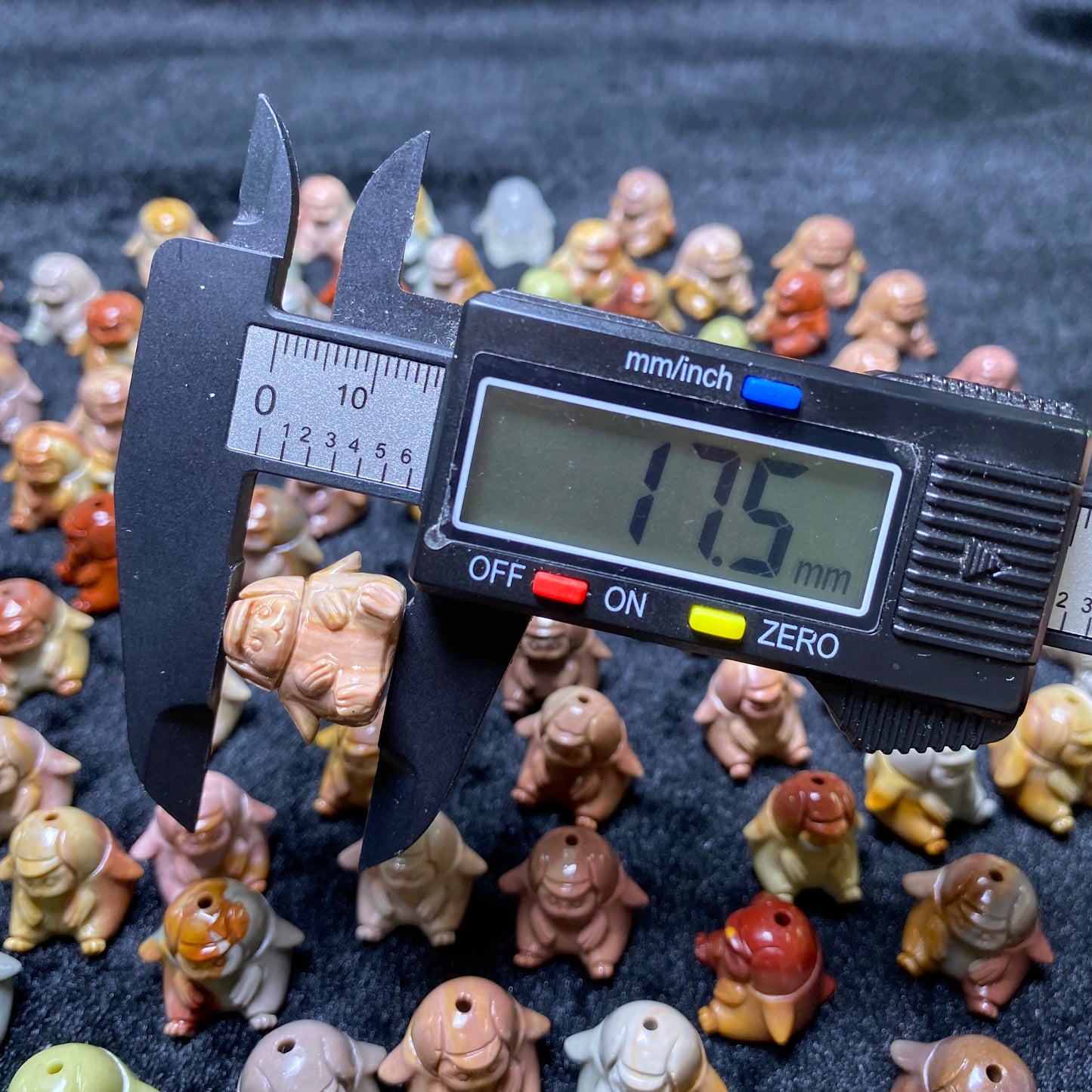 Natural Agate Carved Jewelry mofusand