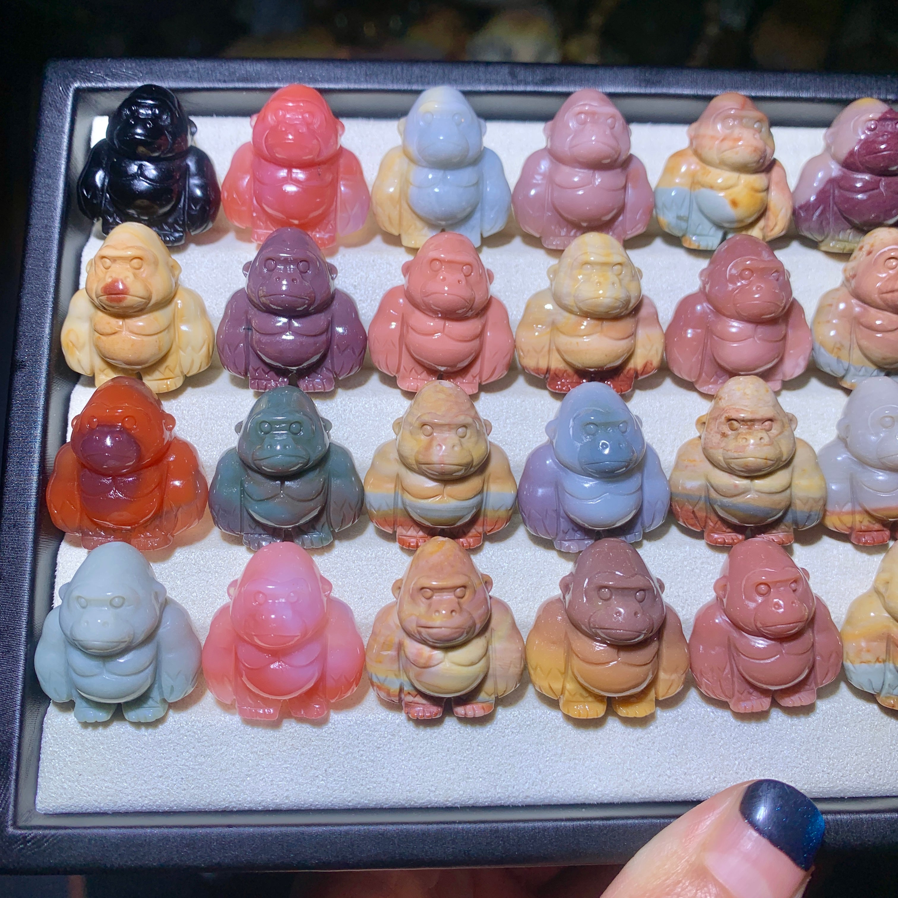 【als-xx0315】Alashan Agate Gorilla