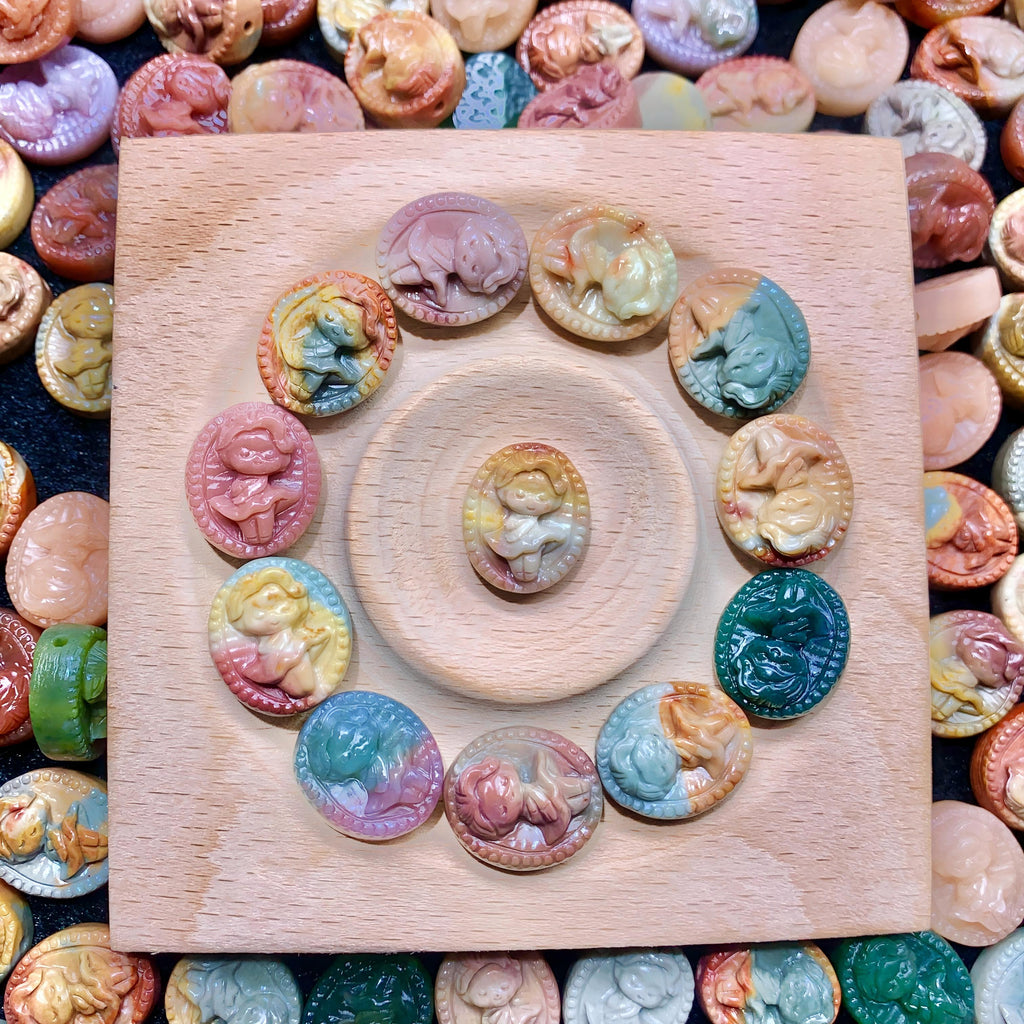 【5PCS】Alashan Agate  Marilyn Monroe