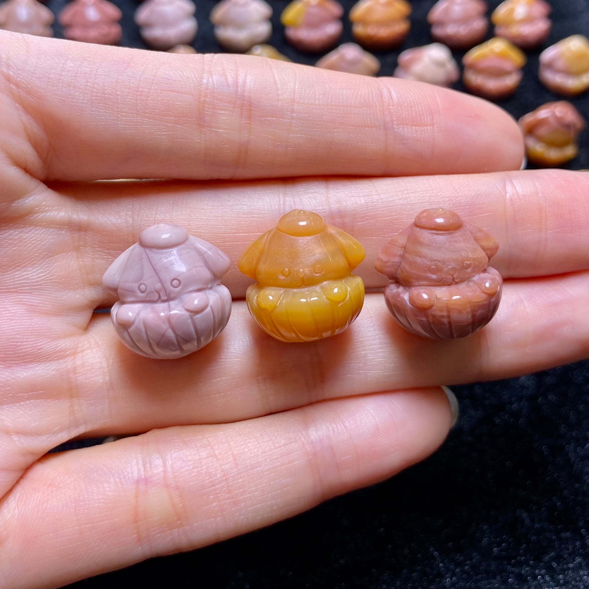 Natural Alashan Agate Cinnamoroll carved charms