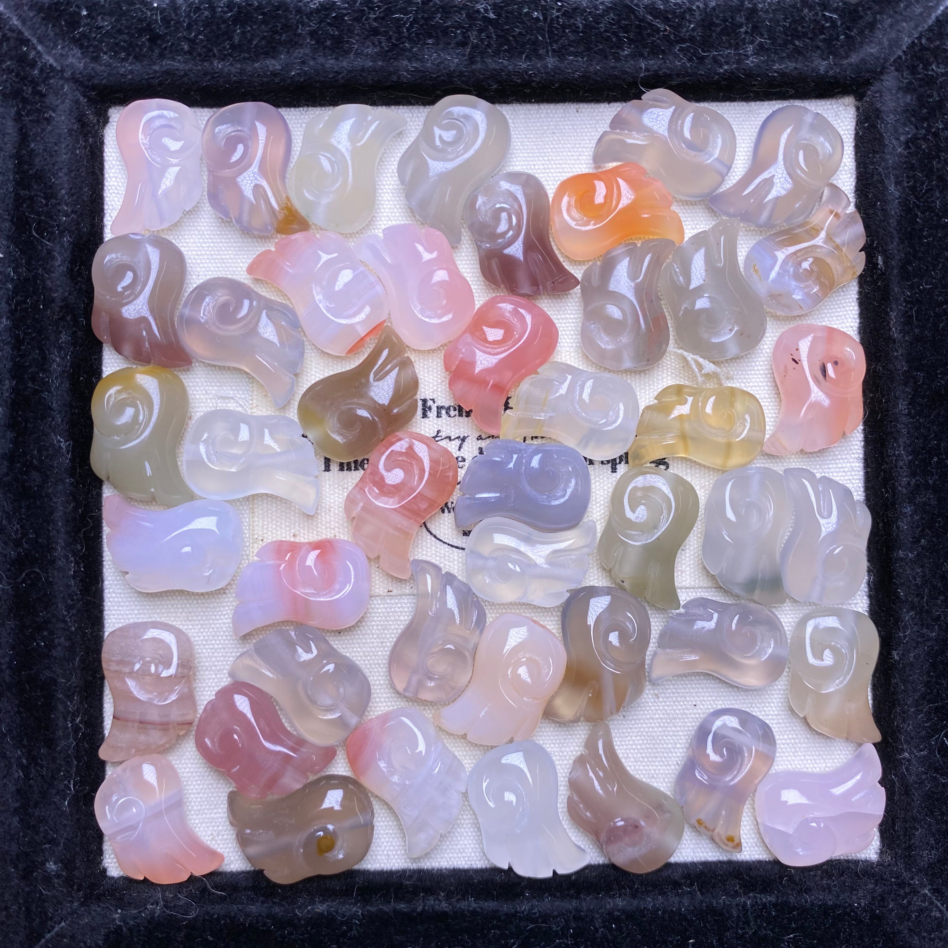 Natural agate jade-like wing carved charms