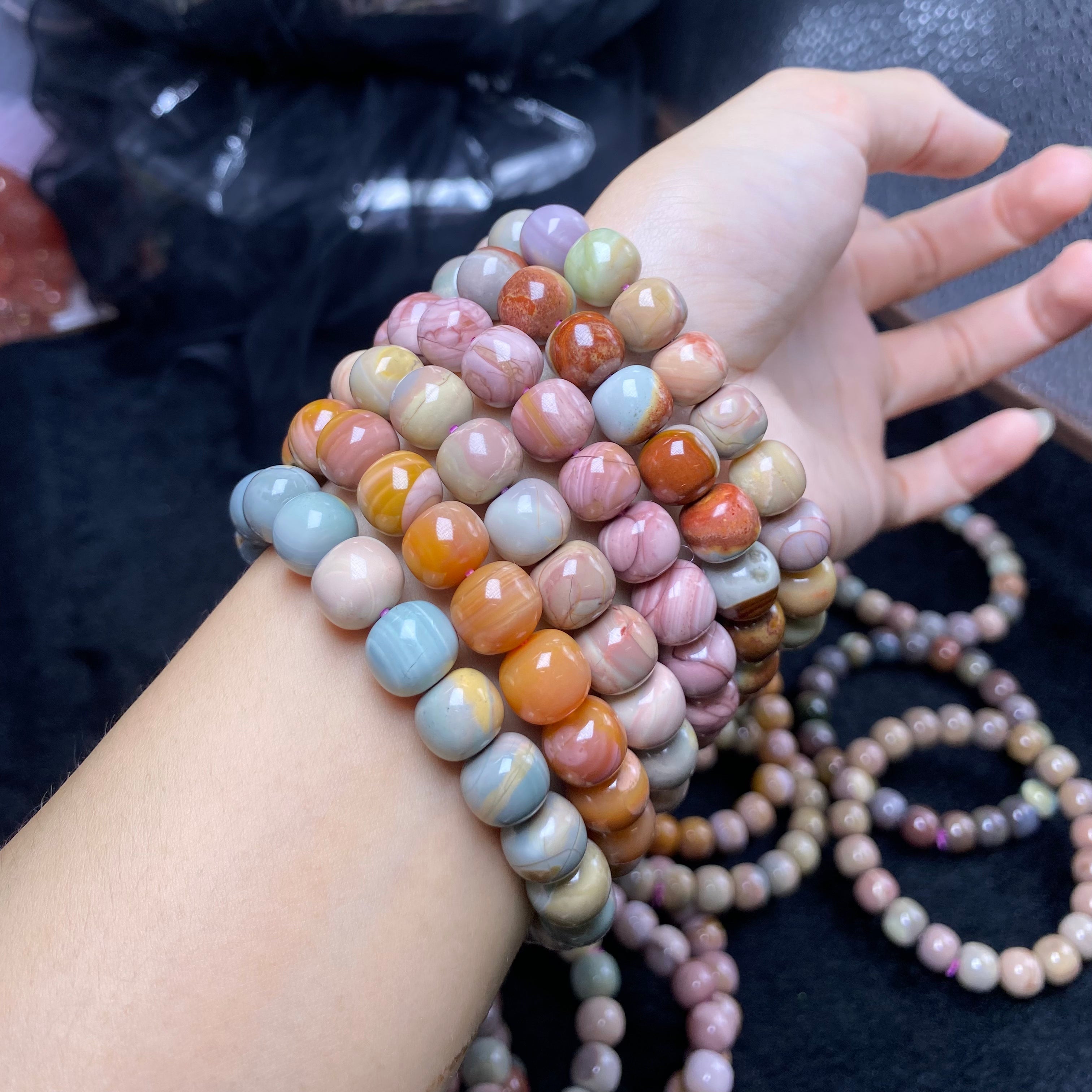 alashan agate apple shape beads bracelet  10mm+