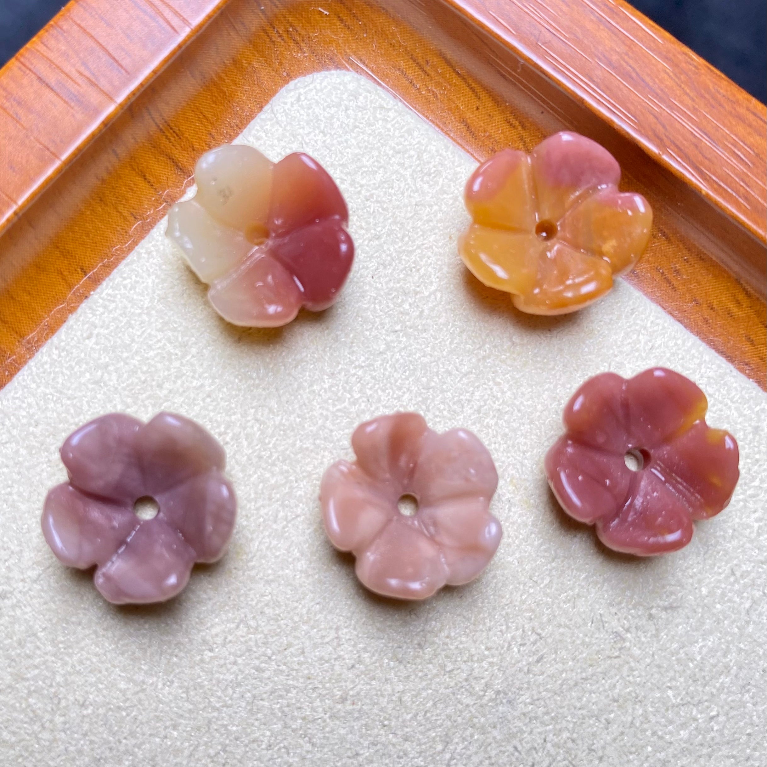 Natural Alashan Agate Pink Mango Petal Carved charms
