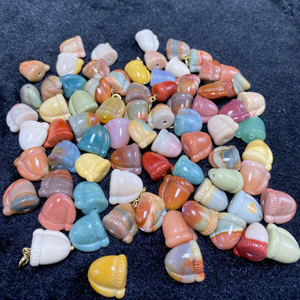 Natural Alashan Agate Christmas Hat Carved charms