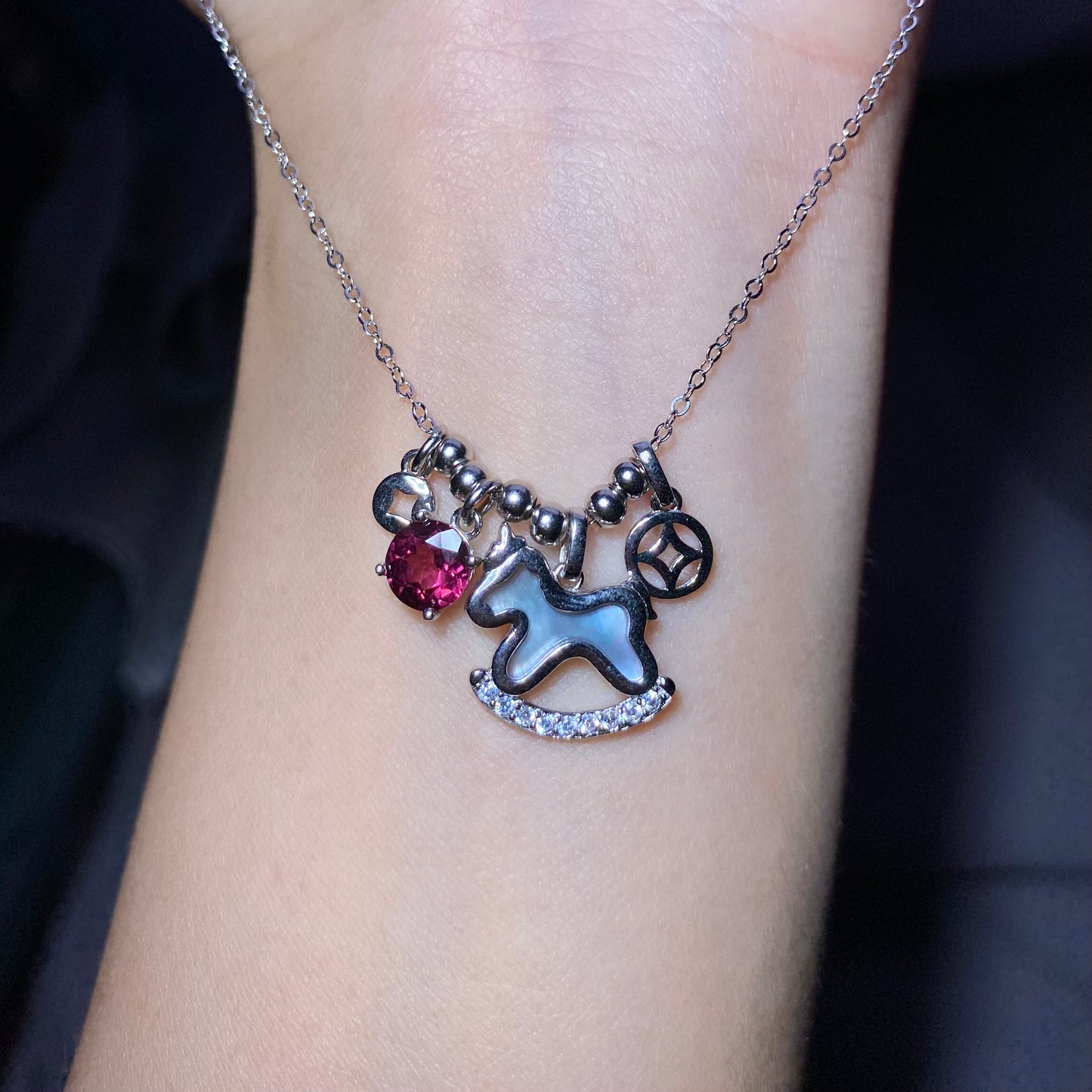 Little pony necklace