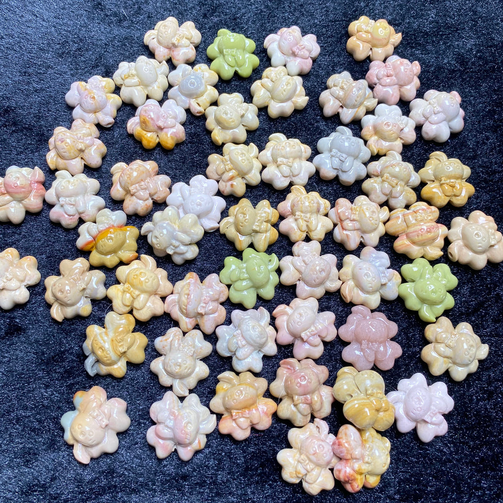 Natural Alashan Agate Carved charms Clover