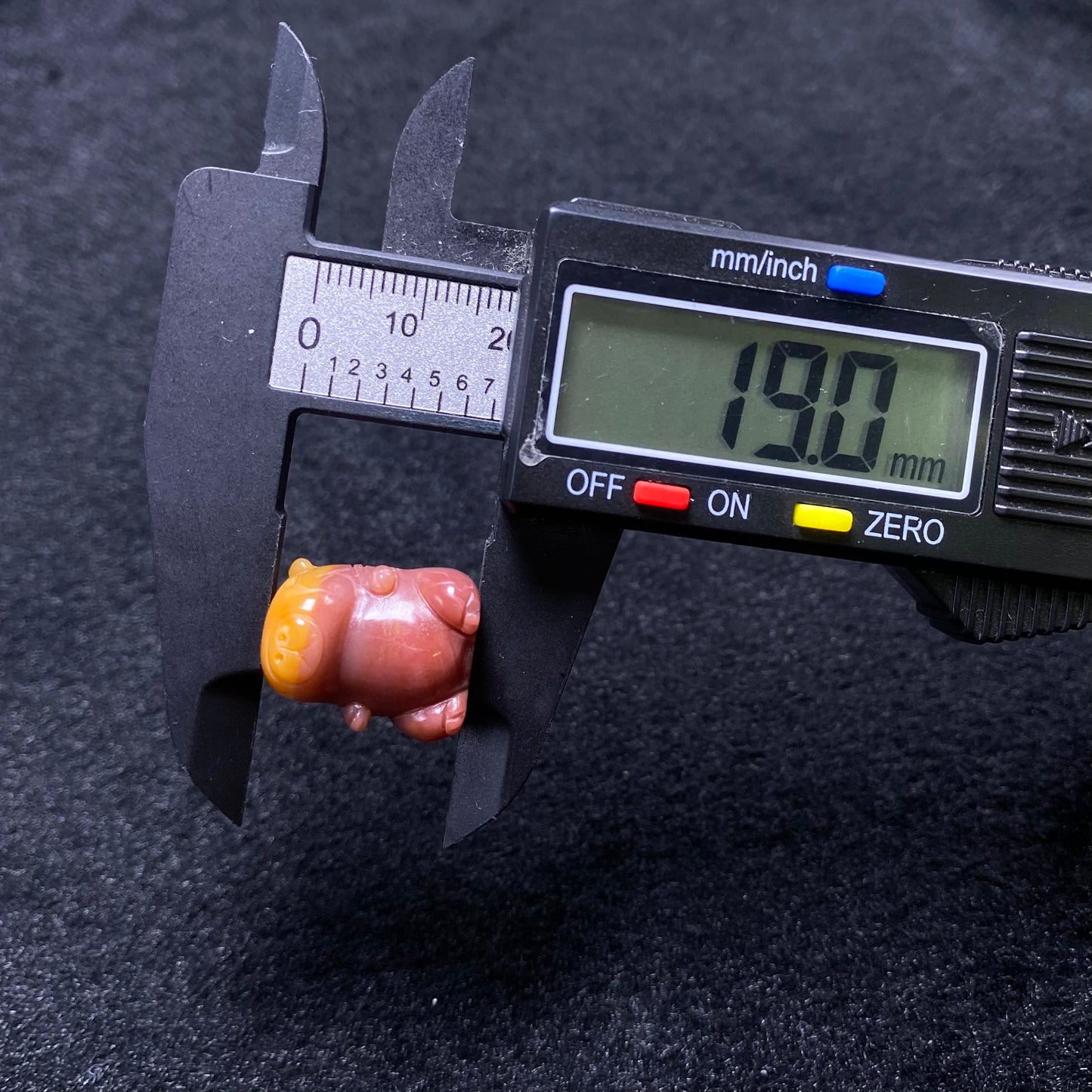 Natural Alashan Agate Capybara Carved charms