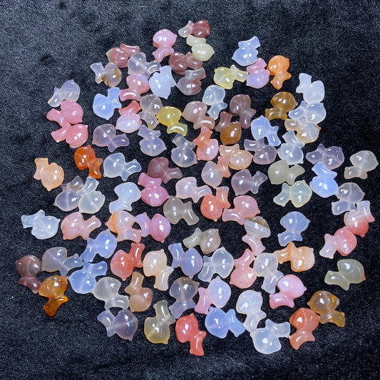 Natural Agate small dogs Carved charms