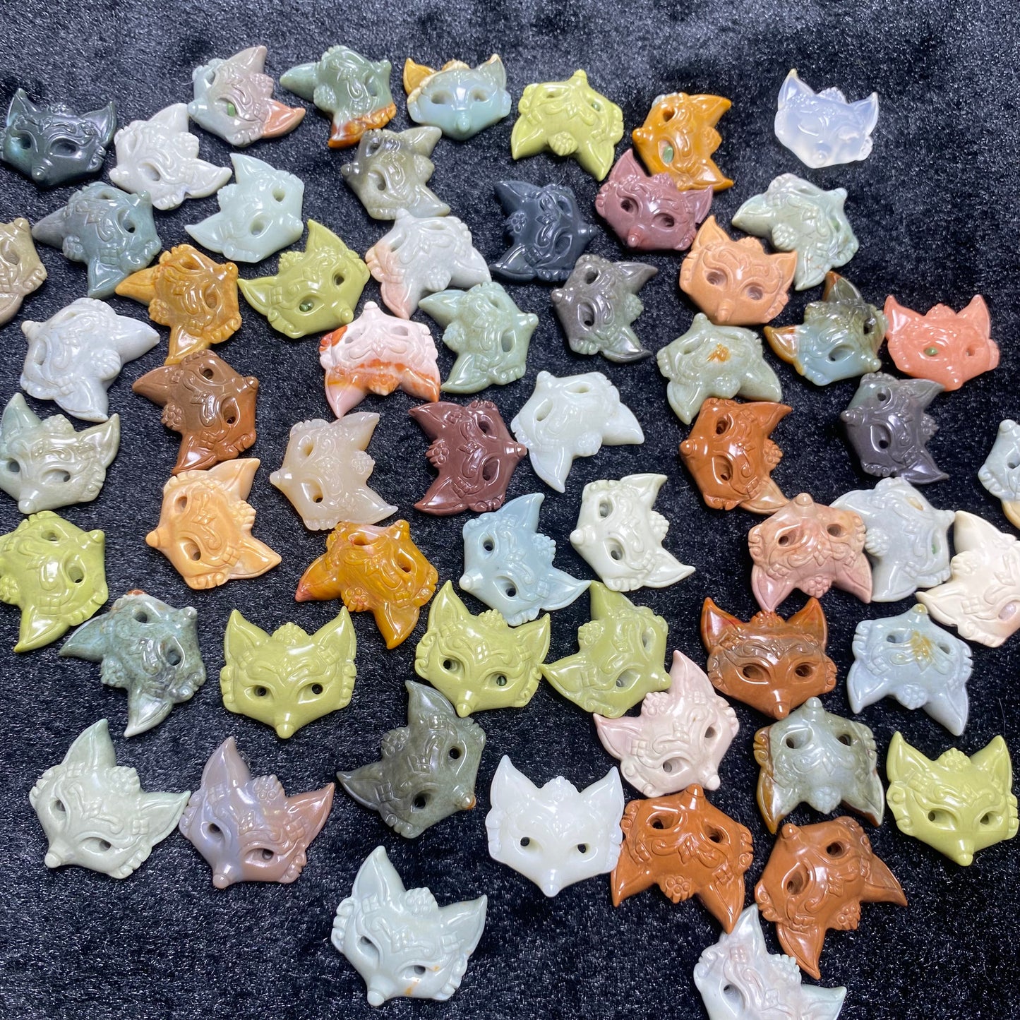Natural Alashan Agate Fox Mask carved charms