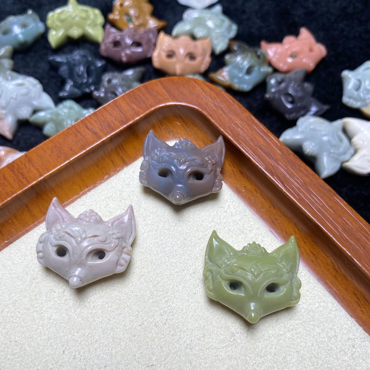 Natural Alashan Agate Fox Mask carved charms