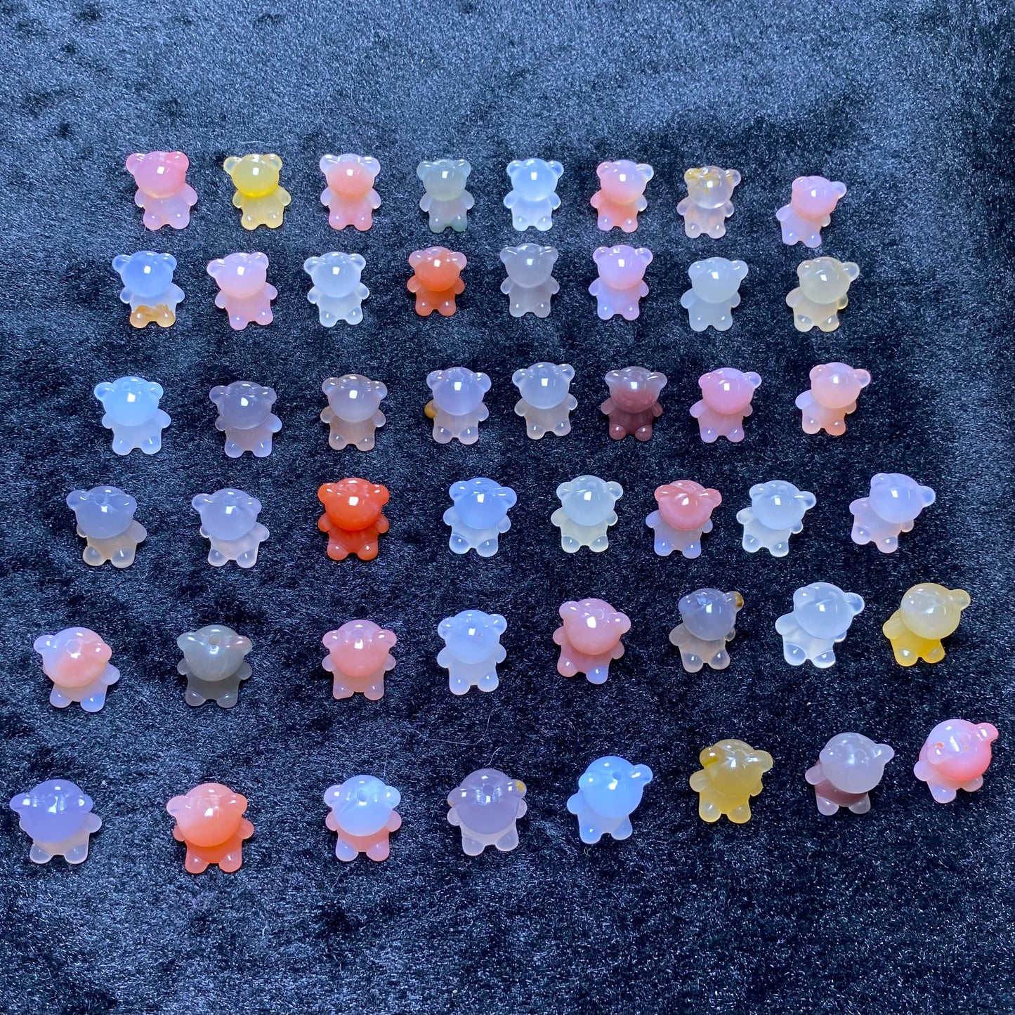 Natural Alashan Agate Jade-like Bear Carving Charms