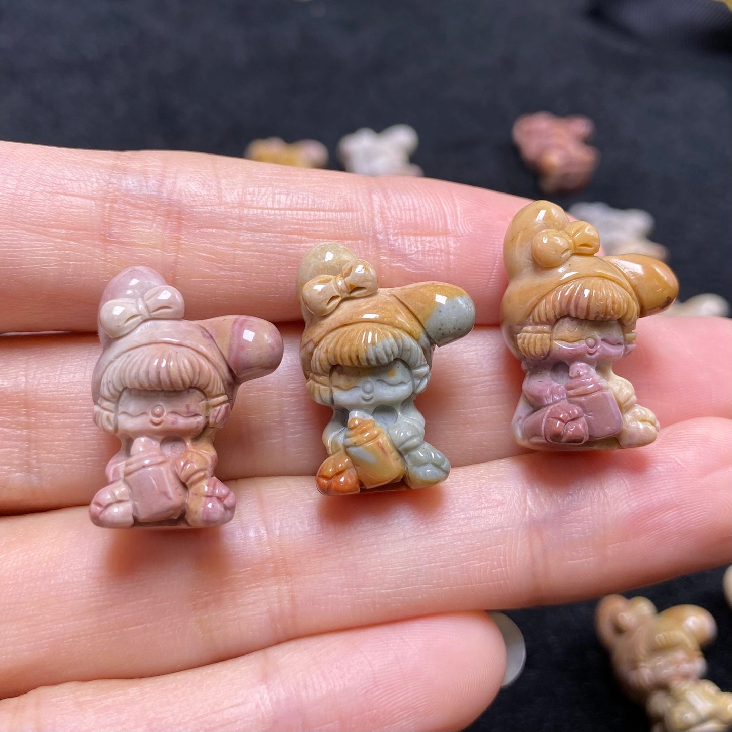 Natural Alashan agate Little Girl Carved charms