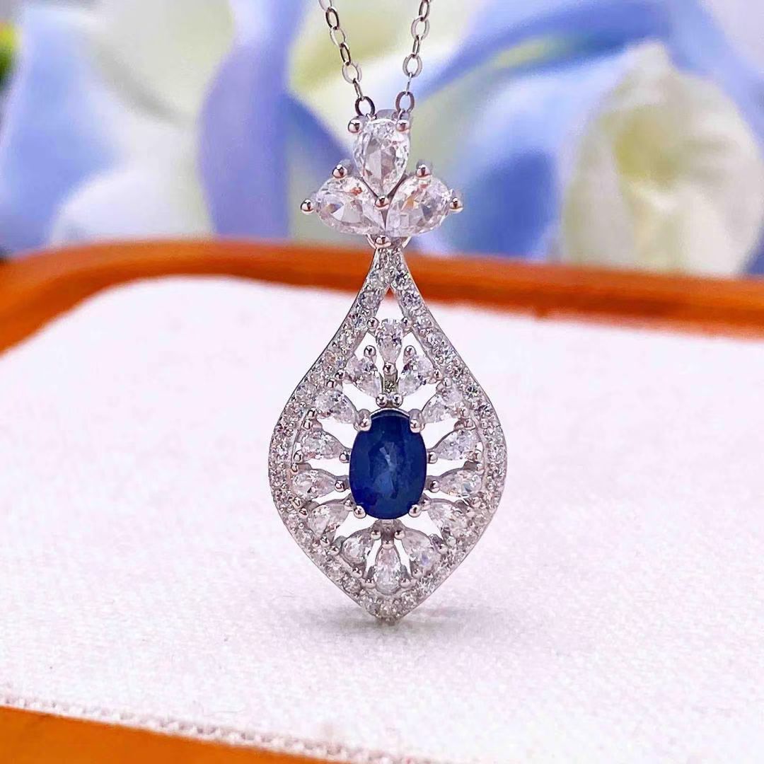 Natural Sapphire Pendant